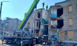 В Краматорске начался капремонт поврежденного ракетой дома