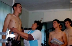 Захарченко приказал перепроверить призывников с «белыми билетами»