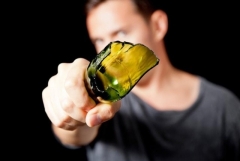 В Донецке рабочий напал на коллегу: пострадавший в больнице