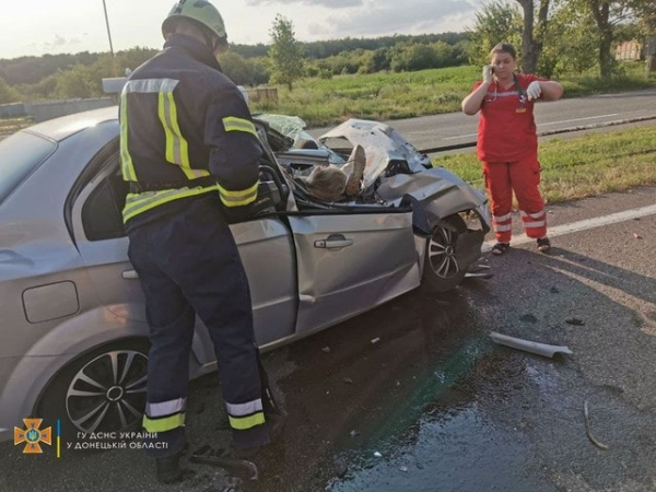 В ДТП в Волновахском районе погибли два человека и еще двое травмированы