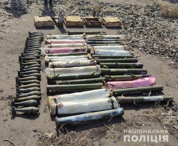 На территории бывшего завода «Азовмаш» найден тайник с боеприпасами (фото)