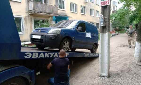 За долги по коммунальным услугам у жителя Краматорска арестовали автомобиль и недвижимость