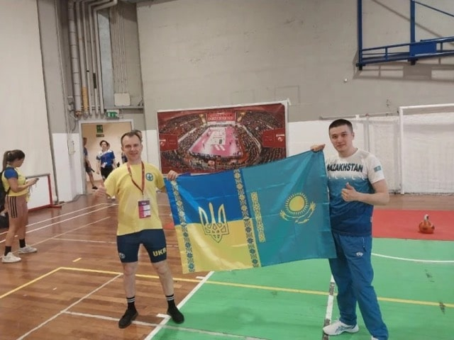 Переселенец из Волновахи завоевал 3 золотых медали на чемпионате мира WKSF 2025