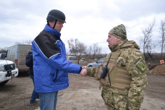 Военнослужащие украинской стороны СЦКК займут позиции в районе Петровского