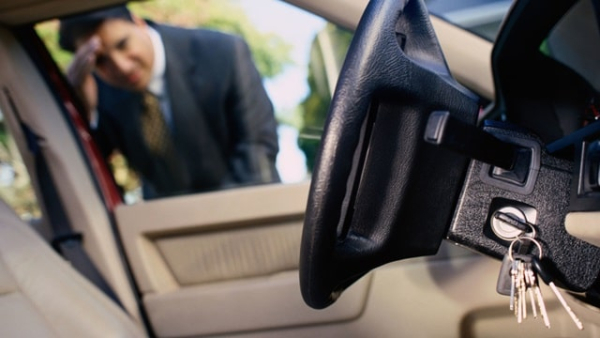 Аварийное открытие замков авто: что это за услуга, особенности, когда пригодится