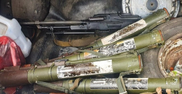 Арсенал с оружием обнаружили военнослужащие в багажнике «Волги»