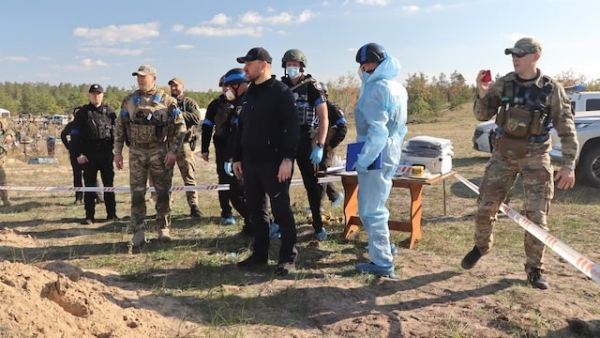 Полицейские эксгумировали тела пятерых детей – от года до 10-ти лет