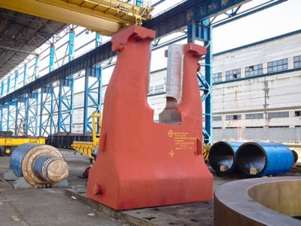 На Краматорском заводе для Германии изготовили станину молота