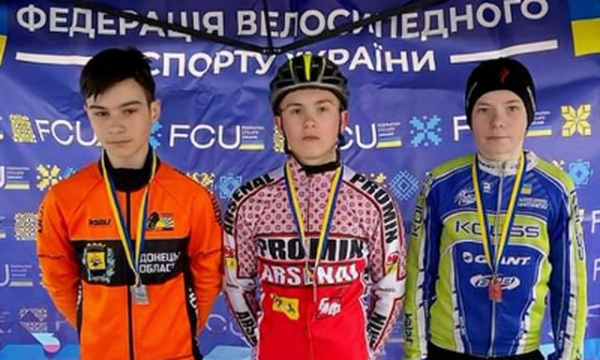 Юный спортсмен из Лимана завоевал серебряную медаль на чемпионате по велоспорту