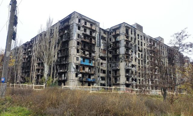 Оккупанты выкинули на улицу жителей целого квартала – приглянулся район у моря