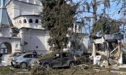 Под Святогорском идут жестокие бои, в лавре остаются более 400 людей