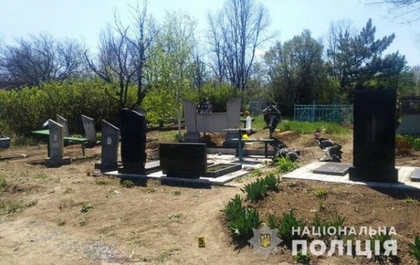 Во время работы на Верхнеторецком кладбище погиб мужчина