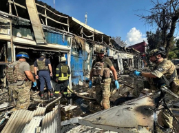 Российские оккупанты ударили ракетами по центру Константиновки (фото)