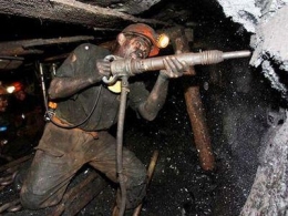 Шахтеров ш. «Яблоневская» отправили в бесплатные отпуска