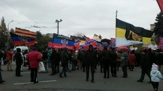 Граждан «ДНР» свезли на митинг славить Захарченко