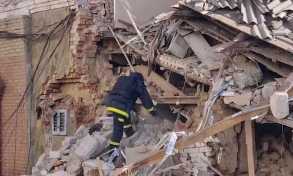 Во время обстрела Доброполья погибли два человека (фото, видео)