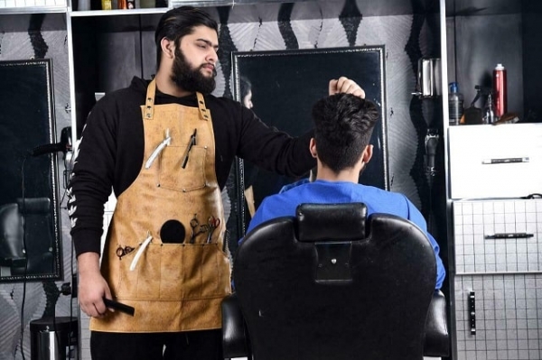 Фартуки для парикмахера – стильная, функциональная и удобная униформа для профессиональных стилистов и работников салонов красоты