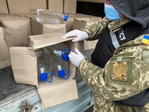 Возле Константиновки обнаружен грузовик с контрабандным спиртом