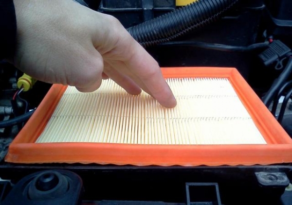 Воздушный фильтр: что это такое, и как влияет на работу двигателя