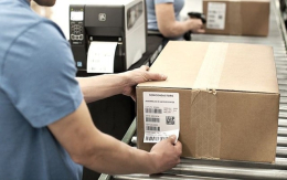 Услуги по стикеровке товара: почему это нужно бизнесу?