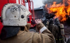 В Горловке – пожар в пятиэтажке: есть пострадавшие