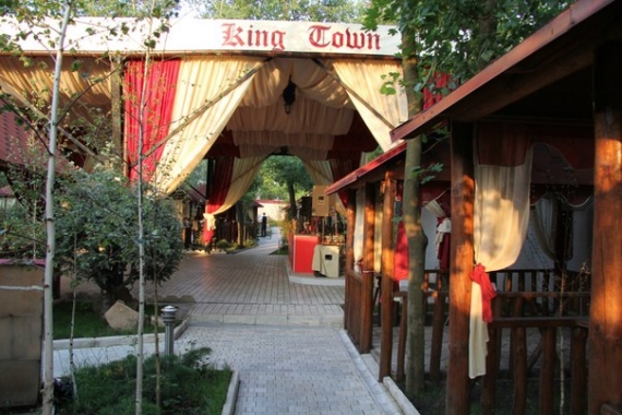 В оккупированном Донецке «заминировали» сразу два кафе