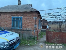 ЧП в пос. Мангуш - защищая подругу, женщина получила ножевое ранение