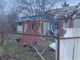 Террористы убили 3-летнюю девочку и ее маму, которые находились на детской площадке