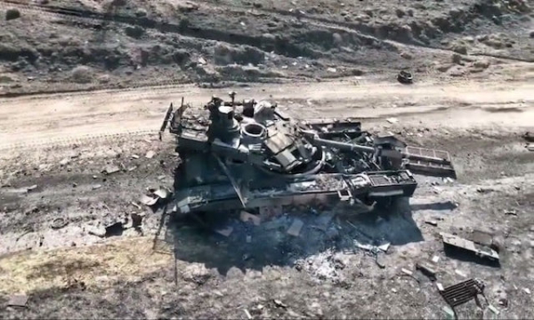 Украинский беспилотник уничтожил российский Т-90М