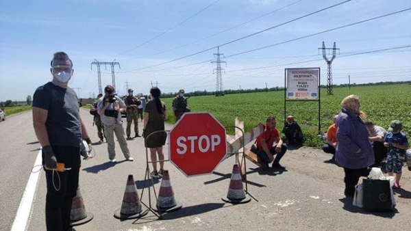 Украина отменила ограничения при пересечении КПВВ, в ОРДЛО все остается по-прежнему