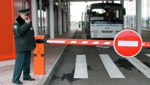 В «ДНР» нерегулярные пассажирские перевозки в РФ будут осуществляться только через один пункт пропуска