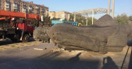 В Мариуполе пытаются вернуть снесенный памятник Ленину