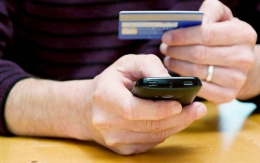 Мошенники сняли со счетов двух жителей Мариуполя 80 000 гривен