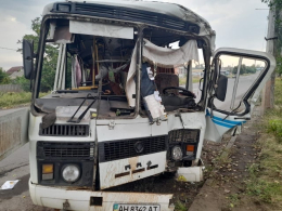 Россияне продолжают атаковать дронами транспортные средства