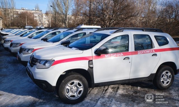 Сельские амбулатории области получили 18 автомобилей