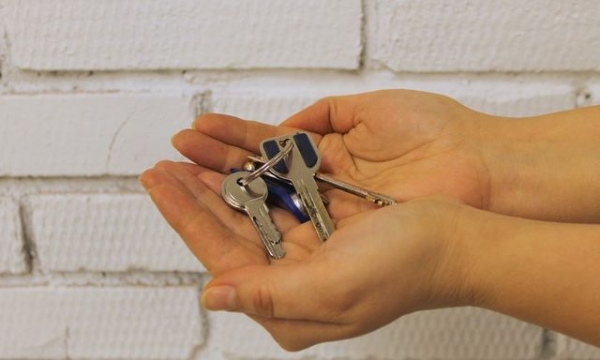 Две квартиры приобрели в Мариуполе для детей-сирот