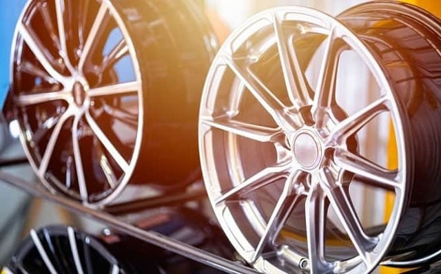 Основные преимущества и недостатки литых дисков